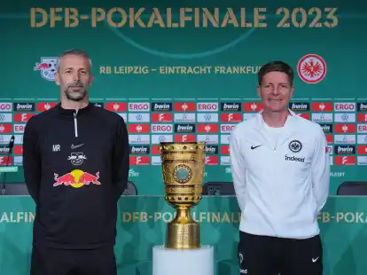 Spielem um den Pokal: Leipzig-Coach Marco Rose (l) und Eintracht-Trainer Oliver Glasner.