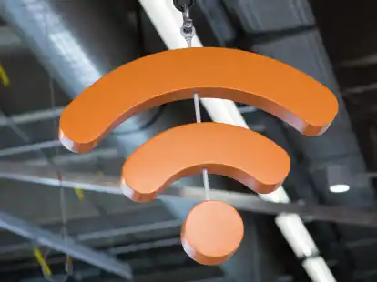 WPS ist ein Feature, um WLAN-Ger&auml;te per Knopfdruck am Router ins verschl&uuml;sselte WLAN-Netzwerk einzubinden. Die Technologie gilt aber als unsicher und macht immer wieder Probleme.