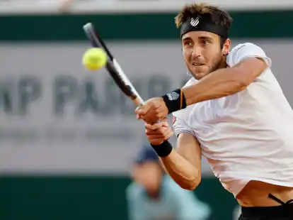 Tom&aacute;s Martin Etcheverry trifft im Viertelfinale der French Open auf Alexander Zverev.