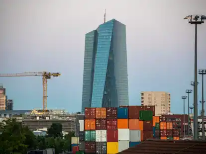 Die Zentrale der Europ&auml;ischen Zentralbank (EZB) in Frankfurt. Was wird sie am Donnerstag entscheiden?