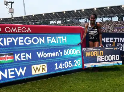 Knackte beim Diamond-League-Meeting in Paris den Weltrekord &uuml;ber 5000 Meter: Faith Kipyegon.