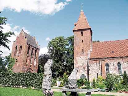 Die St.-Ulrichs-Kirche in Rastede.