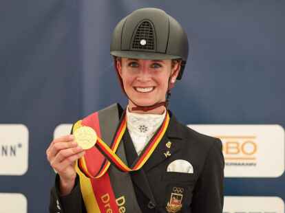 Holte in Balve eine weitere Goldmedaille: Jessica von Bredow-Werndl.