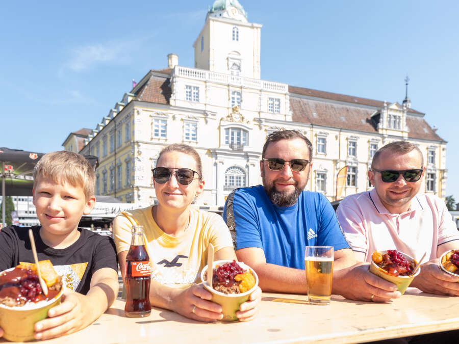 StreetfoodFestival Oldenburg Essen und bestes Wetter auf dem