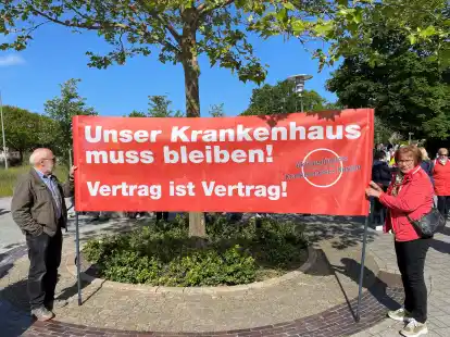 Bei einer der gr&ouml;&szlig;ten Demonstrationen der Norder Geschichte mit rund 3000 Teilnehmern haben Mitglieder des Aktionsb&uuml;ndnisses und B&uuml;rger, Urlauber und viele andere klargemacht, dass ihrer Ansicht nach das Krankenhaus Norden erhalten bleiben muss.