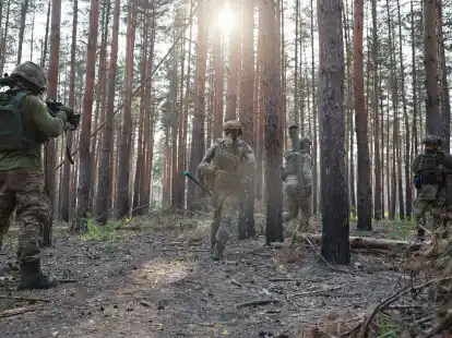 Ukrainische Soldaten an der Frontlinie in der N&auml;he von Kreminna.