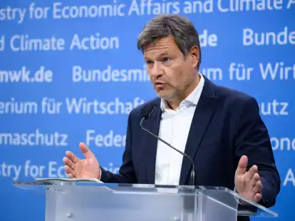 Klimaschutzminister Robert Habeck: &laquo;Wir haben das Schiff wieder auf Kurs gebracht.&raquo;
