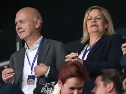 Zufrieden &uuml;ber die TV-Einigung f&uuml;r die Frauen-WM: DFB-Pr&auml;sident Bernd Neuendorf und Nancy Faeser.