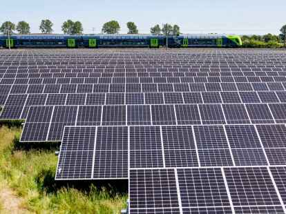 Ein Solarfeld in Schleswig-Holstein.