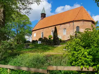 Geh&ouml;rt zur Kirchengemeinde Holle/W&uuml;sting: die St. Dionysius Kirche (Archivbild)