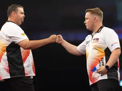 Martin Schindler (r) aus Deutschland und sein Partner Gabriel Clemens stehen im Halbfinale.