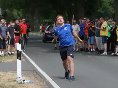 War in der m&auml;nnlichen A-Jugend bei den Landestitelk&auml;mpfen das absolute Ma&szlig; der Dinge mit der Holzkugel: Ihno L&uuml;bben aus Ruttel