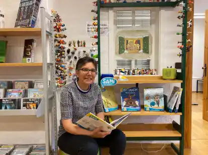 Sie zieht ein erstes positives Fazit: Ursula Eicker, Leiterin der Gemeindeb&uuml;cherei Wardenburg.