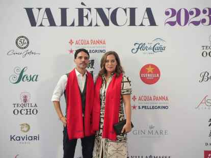 Virgilio Martinez und Pia Leon, Chefkoch - und k&ouml;chin des Restaurants Central aus Lima, w&auml;hrend der Preisverleihung im spanischen Valencia.