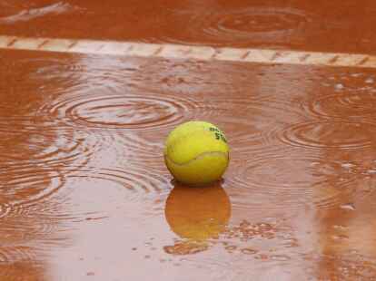 Die Tennis-Viertelfinals in Berlin wurden wegen Regens auf Samstag verschoben.