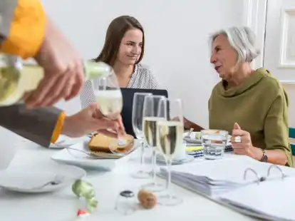 F&uuml;r einen gesunden Lebensstil gilt auch: Alkohol nur in Ma&szlig;en - vielleicht nur dann, wenn es etwas zu feiern gibt.