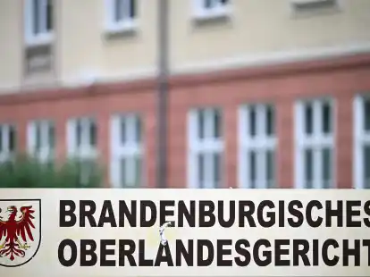 Der 5. Senat des Brandenburger Oberlandesgerichts hat entschieden, dass eine Familie ein von ihr ersteigertes Grundst&uuml;ck zur&uuml;ckgeben muss.