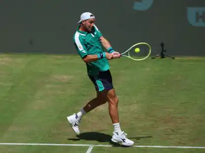 Muss f&uuml;r Wimbledon passen: Jan-Lennard Struff.