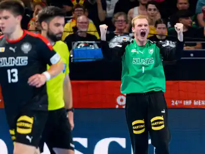 Torh&uuml;ter David Sp&auml;th steht mit Deutschlands U21-Handballern im WM-Halbfinale.