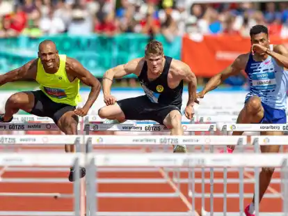 Olympiasieger Damian Warner (l) aus Kanada musste sich seinem Landsmann Pierce Lepage (r) in G&ouml;tzis beim Zehnkampf geschlagen geben.