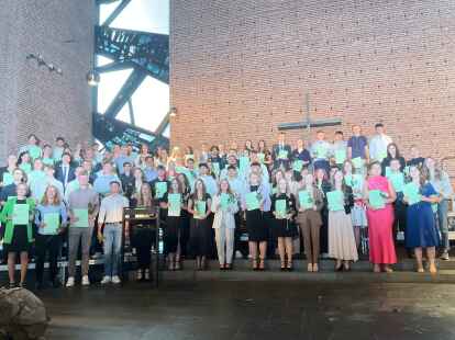 Das Jahrgangsfoto der diesj&auml;hrigen Abiturientinnen und Abiturienten.