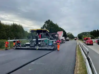 Die Bundesstra&szlig;e 72 wird derzeit zwischen Marienhafe und Osteel saniert. Ab Oktober geht es weiter &ndash; und es warten wieder wochenlange Sperrungen und Umleitungen.