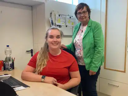 Helfen  beim Berufseinstieg: Annika Schulte (links) und Renate Geuter.