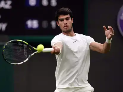 Gewann sein Auftaktmatch glatt in drei S&auml;tzen: Carlos Alcaraz.