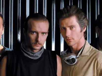 Auch nach dem letzten gemeinsamen Konzert von Midge Ure, Chris Cross, Billy Currie und Warren Cann vor knapp zehn Jahren wurde es nicht still um Ultravox.