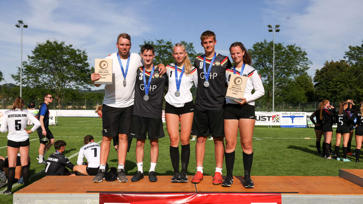 FaustballEuropameisterschaft Silbermedaillen für deutsche Teams