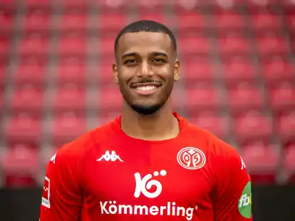 Marlon Mustapha wechselt in die Serie B nach Italien.