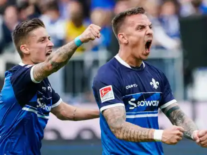 Wechselt vom SV Darmstadt nach Augsburg: Phillip Tietz (r).