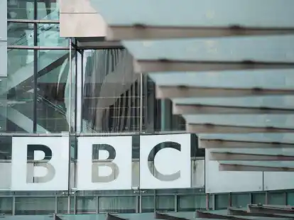 Blick auf das BBC-Geb&auml;ude in London: Mit einem Podcast versucht der Sender, dem Street-Art-K&uuml;nstler Banksy auf die Spur zu kommen.