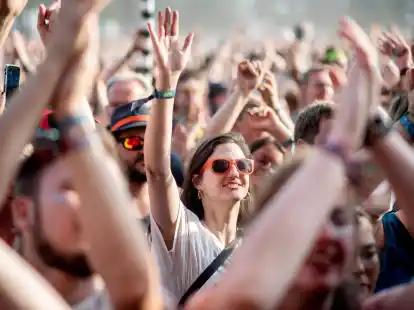 Wozu tanzen die Massen im Sommer 2023?&nbsp;Die Suche nach dem Sommerhit gestaltet sich schwieriger als sonst.