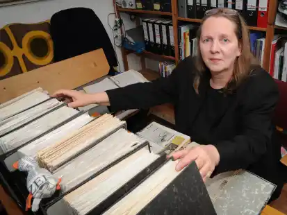 Erz&auml;hlt seit fast 30 Jahren die Geschichten der Emderinnen und Emder in der Serie &bdquo;Emder erz&auml;hlen&ldquo;: Iris Hellmich.