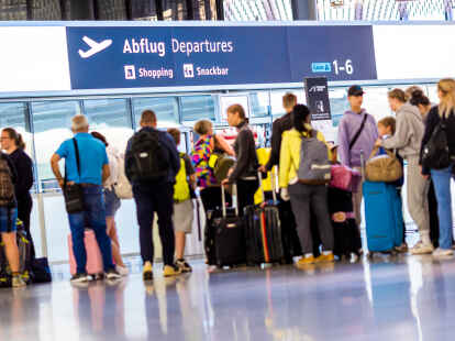 Die Umfrage in Friesland und Wilhelmshaven zeigt: Deutschlandreisen sind immer noch beliebt, aber der S&uuml;den lockt derzeit mehr.