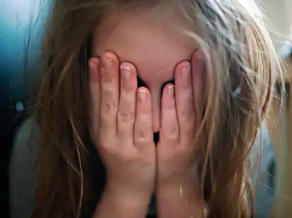 Raus aus dem Tal der Verzweiflung: Ziel des Projekts &bdquo;EARLY&ldquo; ist, die Belastung durch psychische St&ouml;rungen im Jugendalter zu reduzieren beziehungsweise fr&uuml;hzeitig abzuwenden.