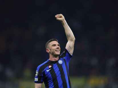 Trotz des Interesses vom VfL Wolfsburg und von Union Berlin will Robin Gosens offenbar bei Inter bleiben.