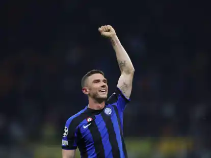 Trotz des Interesses vom VfL Wolfsburg und von Union Berlin will Robin Gosens offenbar bei Inter bleiben.