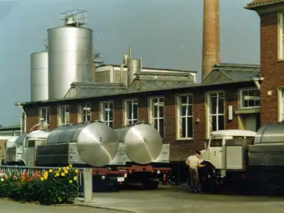 Die Rohmilch der Landwirte wurde ab 1974 mit Tanklastern zur Molkerei Friedeburg transportiert.