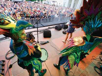 Auftaktveranstaltung: B&uuml;rgermeisterin Nicole Piechotta er&ouml;ffnet den Kultursommer 2023.