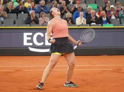 Jule Niemeier jubelt nach ihrem Sieg.