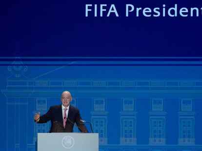 FIFA-Pr&auml;sident Gianni Infantino hat das WM-Ausrichterland Neuseeland verlassen.