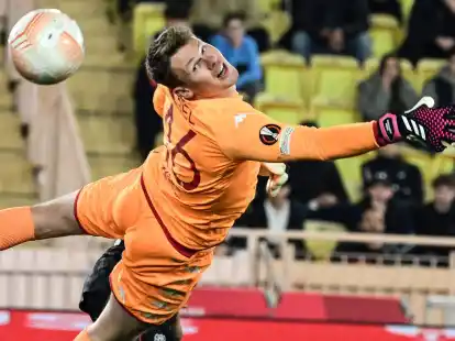 Erlebte ein ungl&uuml;ckliches Deb&uuml;t beim VfB: Torh&uuml;ter Alexander N&uuml;bel.