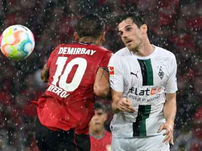 Trikotwechseln: Jonas Hofmann (r) spielt inzwischen f&uuml;r Leverkusen.