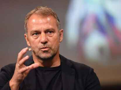 Bundestrainer Hansi Flick &auml;u&szlig;erte sich zu Manuel Neuer und Thomas M&uuml;ller.