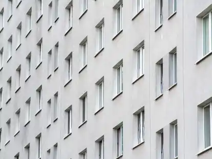 Bewilligt wurde 2022 der Bau von 22.545 Sozialwohnungen. Die Koalition hatte angek&uuml;ndigt, jedes Jahr f&uuml;r 100.000 neue Sozialwohnungen sorgen zu wollen.