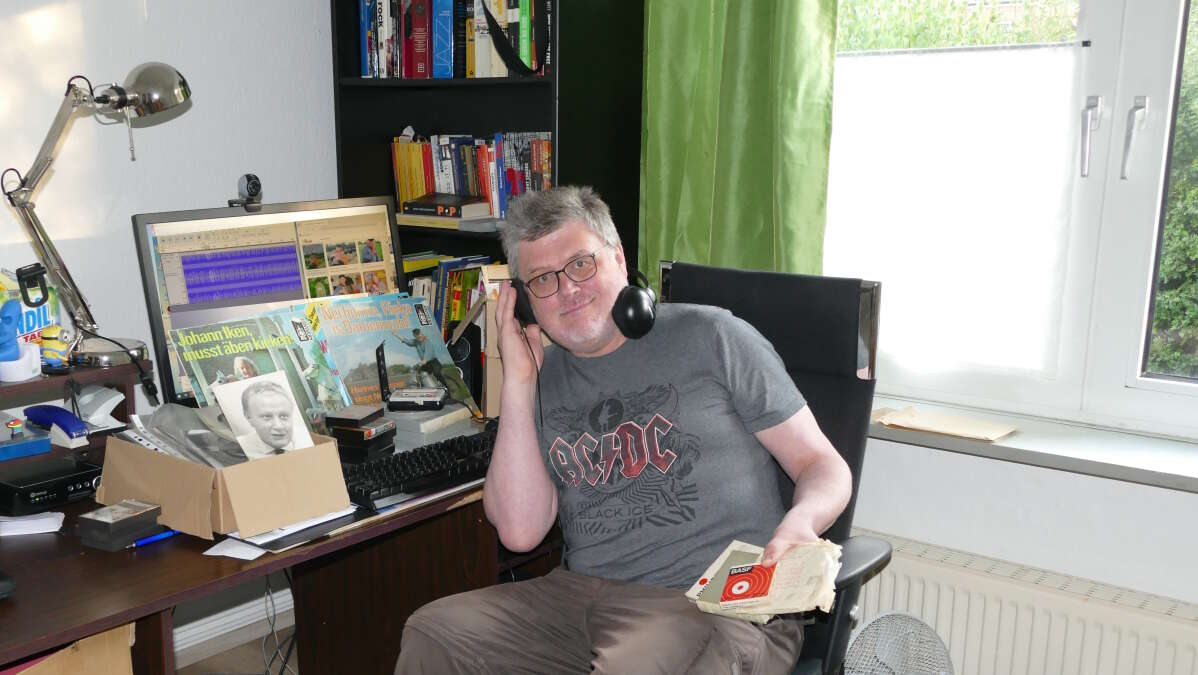 Buttje Buttje In Der See Lied Plattdeutsch Hannes Flesner: Unveröffentlichte Lieder des Plattdeutsch-Liedermachers