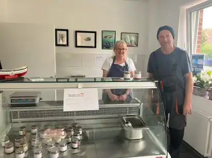 Sigrun M&uuml;ller hat mit ihrer Krabbenmanufaktur selbstst&auml;ndig gemacht. Ihr Bruder Carsten Noormann geh&ouml;rt zu den Krabbenfischern, die die Manufaktur mit frischem Granat beliefern.