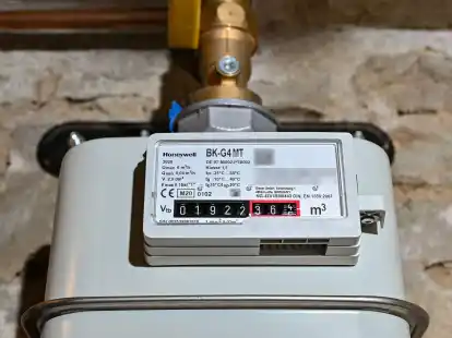 Ein Gasz&auml;hler in einem Keller eines Einfamilienhauses.